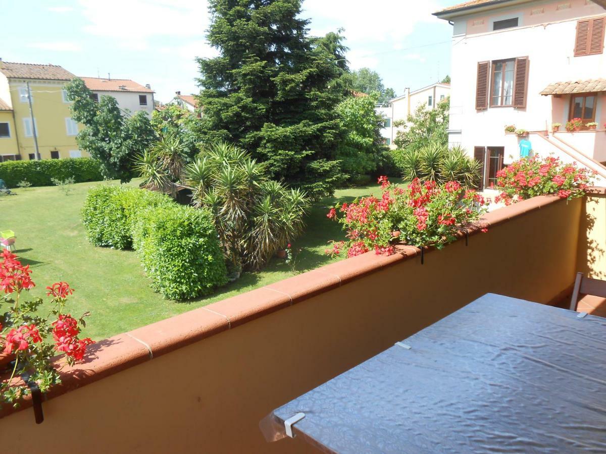 Casa Vacanze Orsi Lucca Luaran gambar