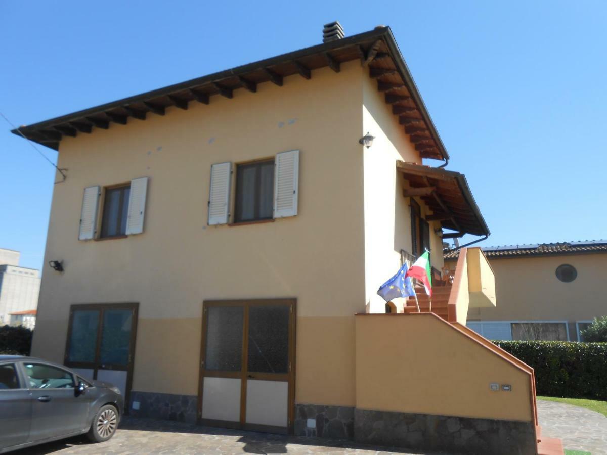 Casa Vacanze Orsi Lucca Luaran gambar