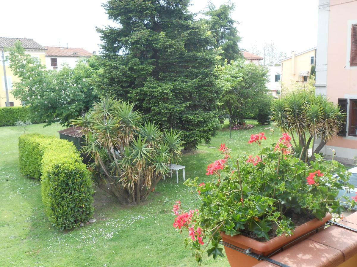 Casa Vacanze Orsi Lucca Luaran gambar