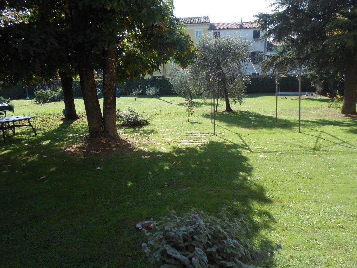 Casa Vacanze Orsi Lucca Luaran gambar